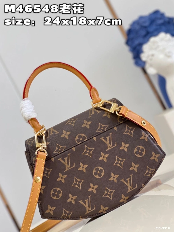 LOUIS VUITTON Tilsitt 0816